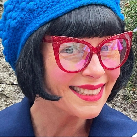 NEW! OVERSIZE RED SPARKLY CAT EYE READING GLASSES +1.25 | BULLABULLING - Picture 3 of 4